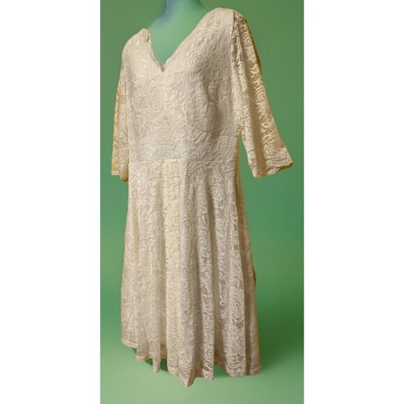 ANAOUR White Lace 3/4 Sleeved Knee-Length Dress SiZ 3XL Feminine Stretchy Luxury - Picture 4 of 6